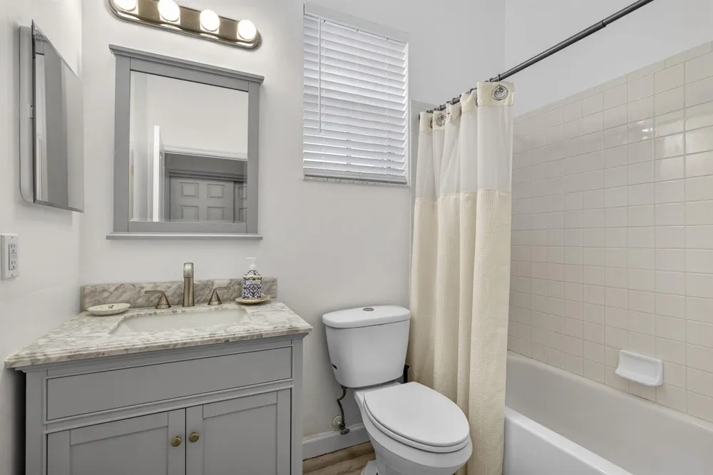 8281 Heritage Club Dr Drive West Palm Beach, FL 33412