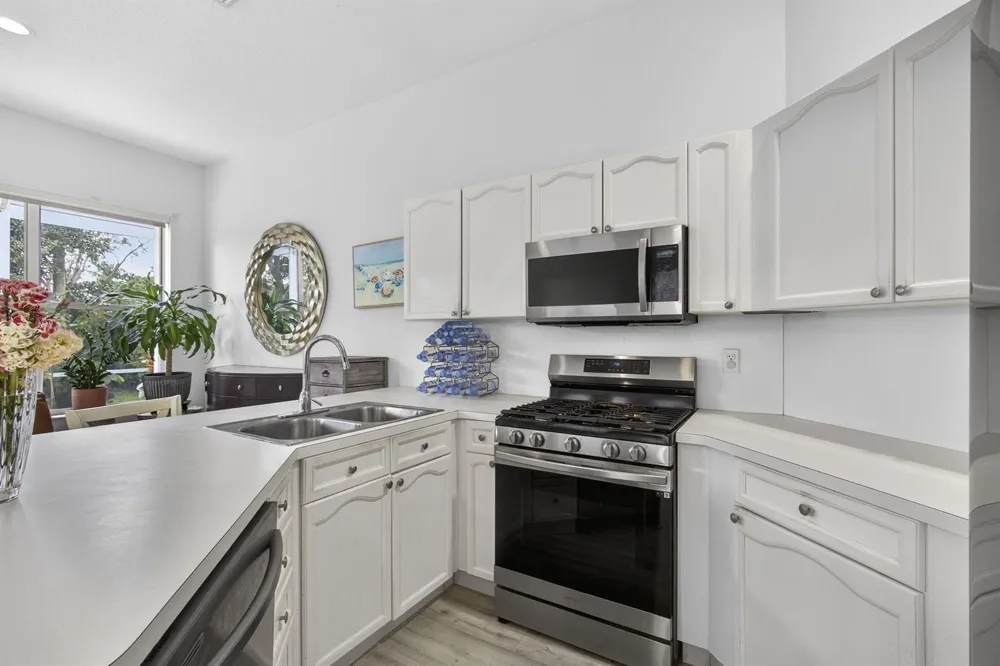 8281 Heritage Club Dr Drive West Palm Beach, FL 33412