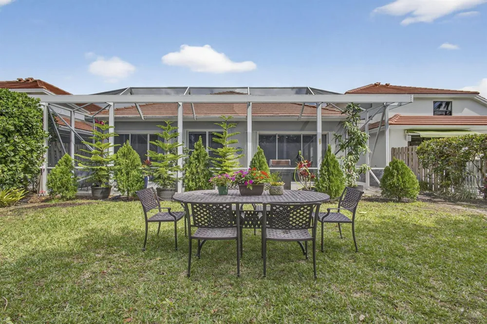 8281 Heritage Club Dr Drive West Palm Beach, FL 33412