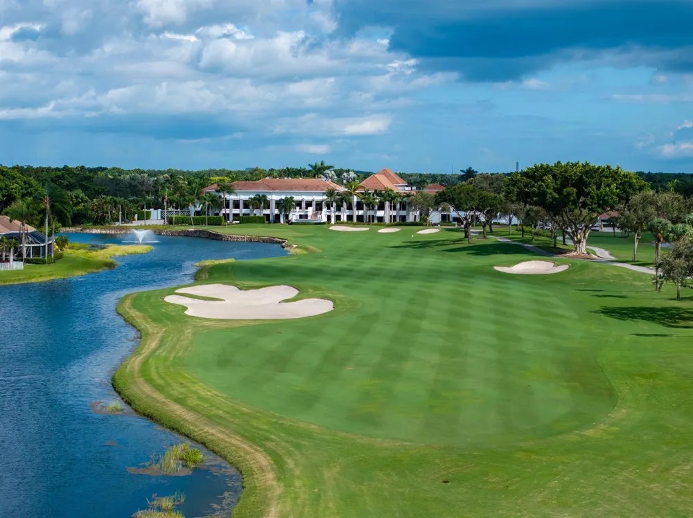 8281 Heritage Club Dr Drive West Palm Beach, FL 33412