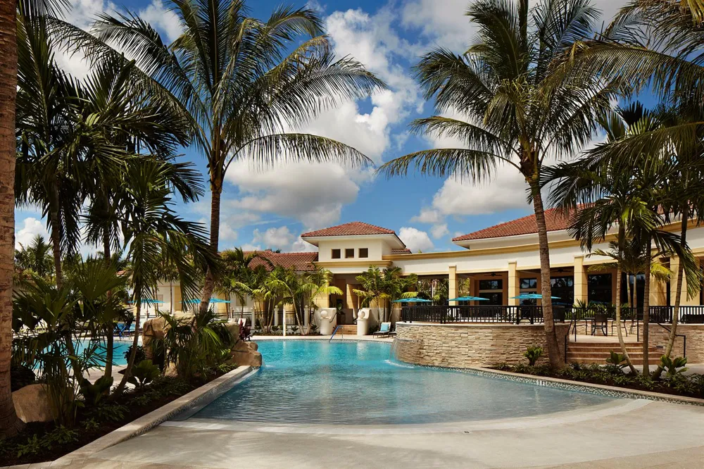 8281 Heritage Club Dr Drive West Palm Beach, FL 33412