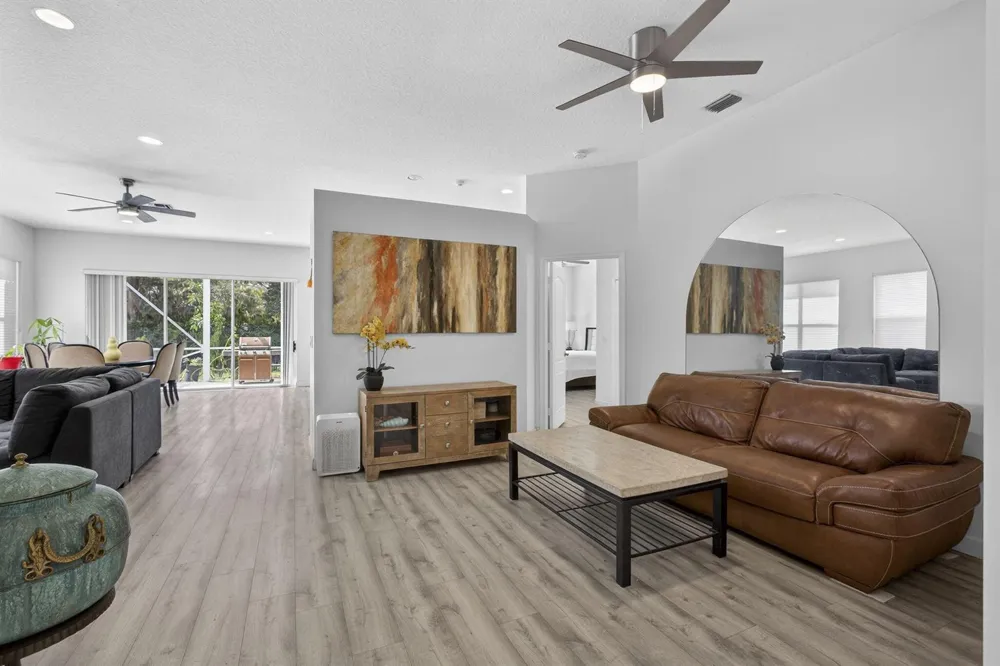 8281 Heritage Club Dr Drive West Palm Beach, FL 33412