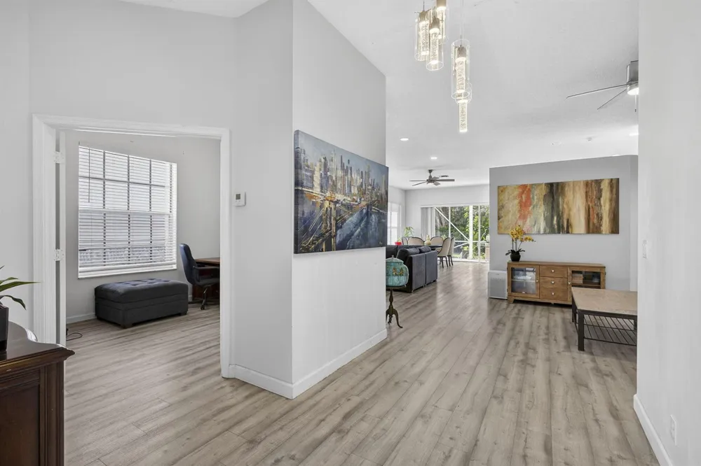 8281 Heritage Club Dr Drive West Palm Beach, FL 33412