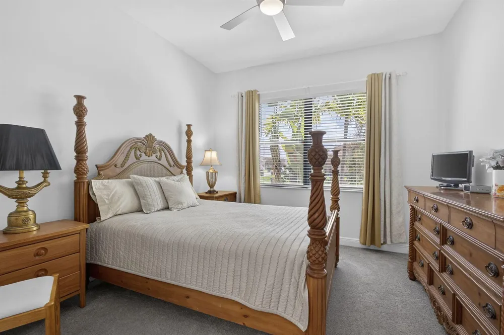 5492 St Armands Way Westlake, FL 33470