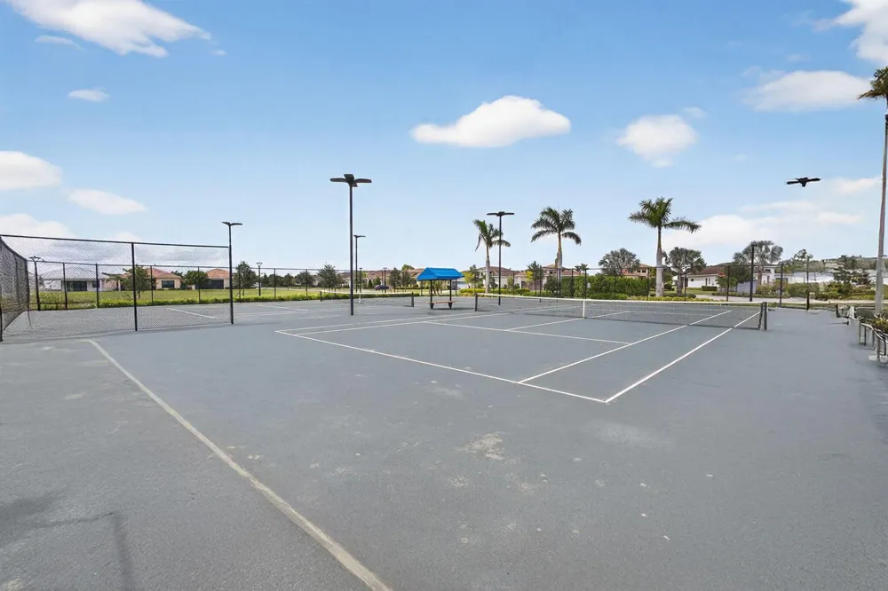 5492 St Armands Way Westlake, FL 33470