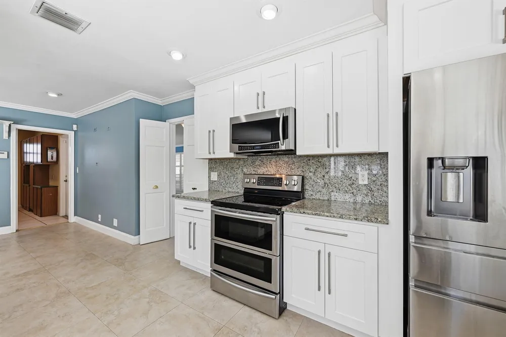 2810 NE 52nd Street Fort Lauderdale, FL 33308