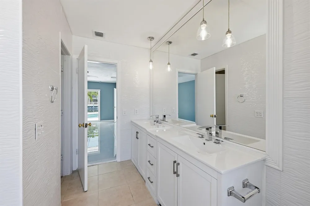 2810 NE 52nd Street Fort Lauderdale, FL 33308