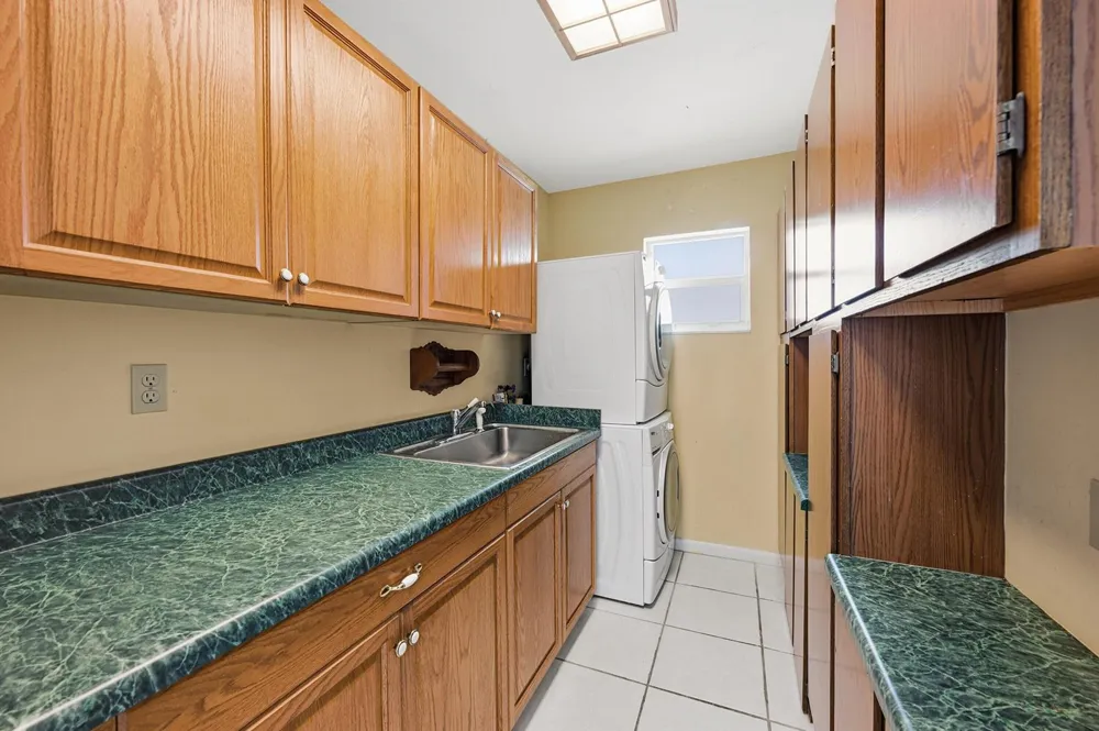 2810 NE 52nd Street Fort Lauderdale, FL 33308
