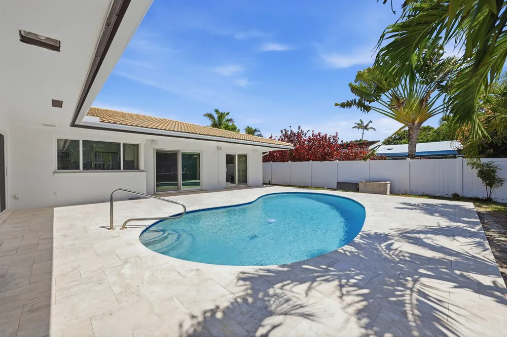 2810 NE 52nd Street Fort Lauderdale, FL 33308