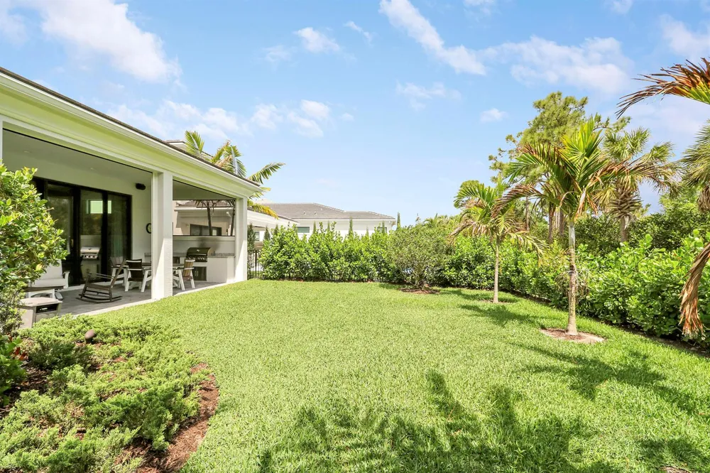 13242 Artisan Circle Palm Beach Gardens, FL 33418