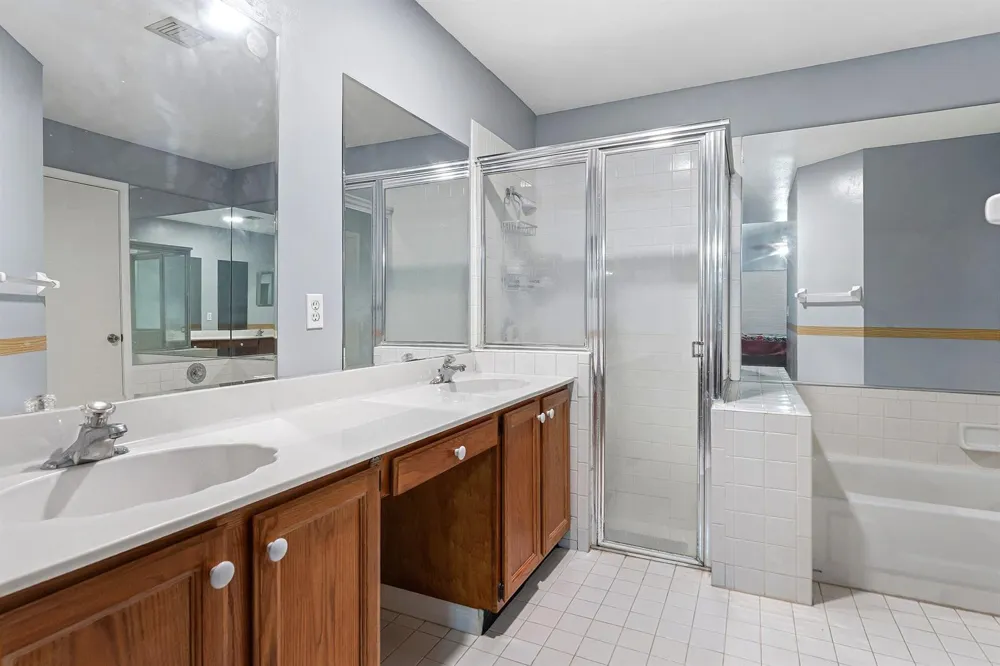 143 St Michaels Court Jupiter, FL 33458