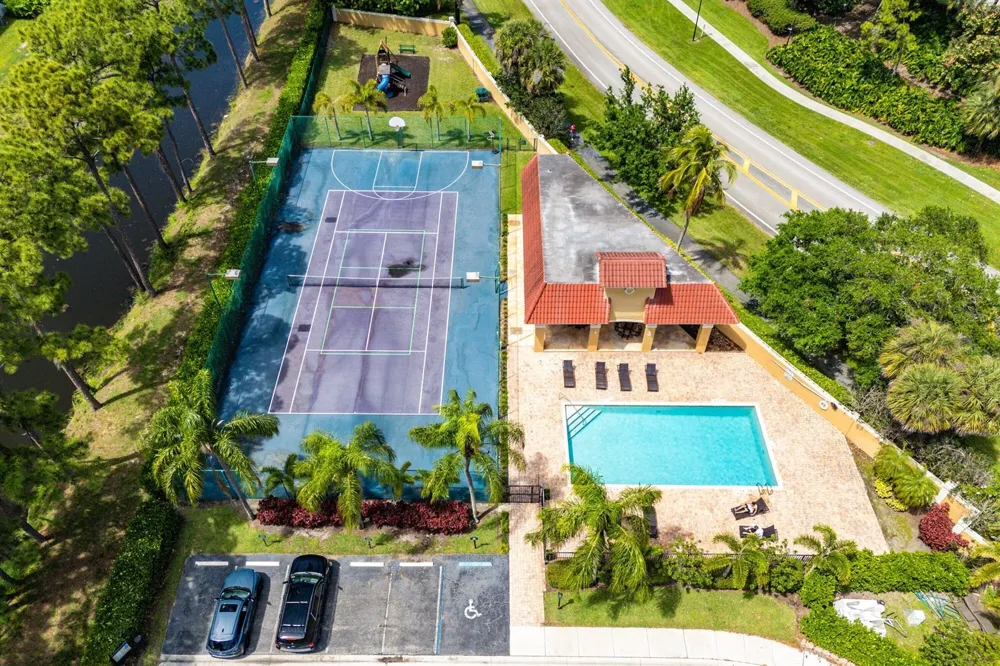 143 St Michaels Court Jupiter, FL 33458