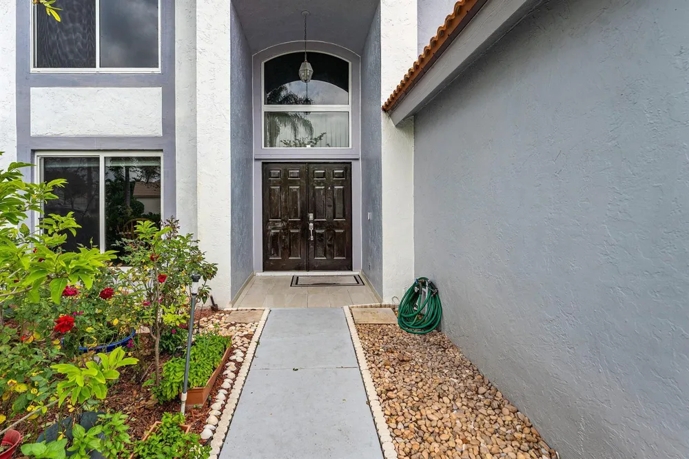 143 St Michaels Court Jupiter, FL 33458
