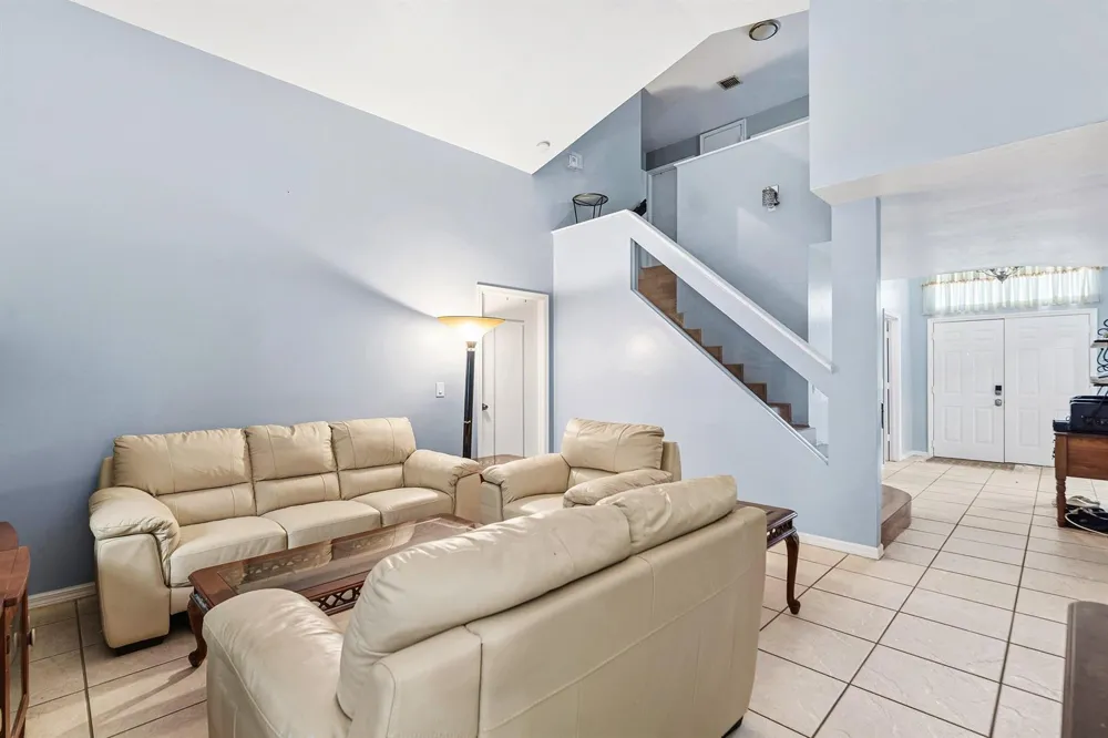 143 St Michaels Court Jupiter, FL 33458