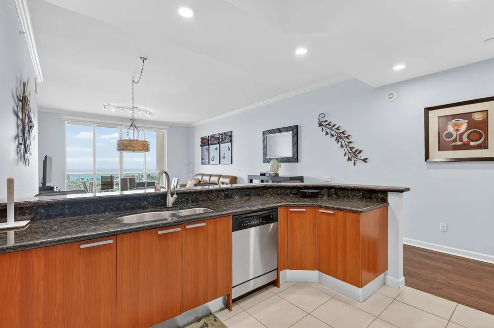 2640 Lake Shore Drive #2608 Riviera Beach, FL 33404