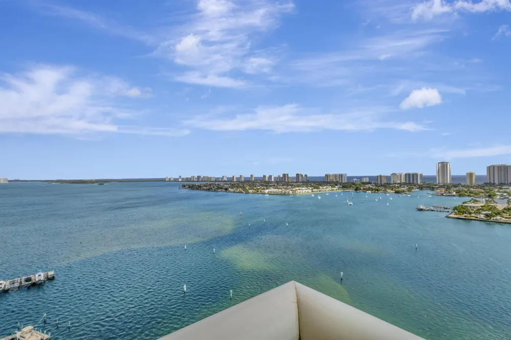 2640 Lake Shore Drive #2608 Riviera Beach, FL 33404