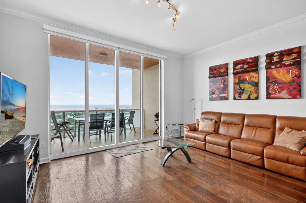 2640 Lake Shore Drive #2608 Riviera Beach, FL 33404