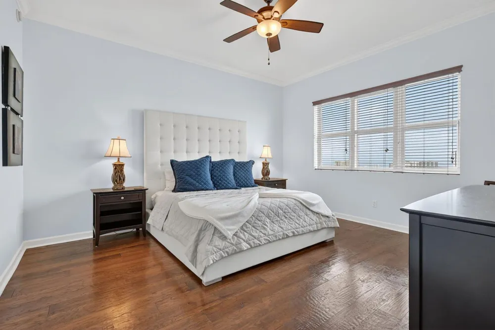 2640 Lake Shore Drive #2608 Riviera Beach, FL 33404