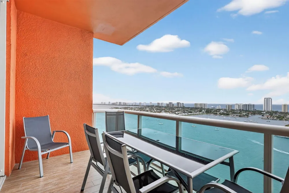 2640 Lake Shore Drive #2608 Riviera Beach, FL 33404
