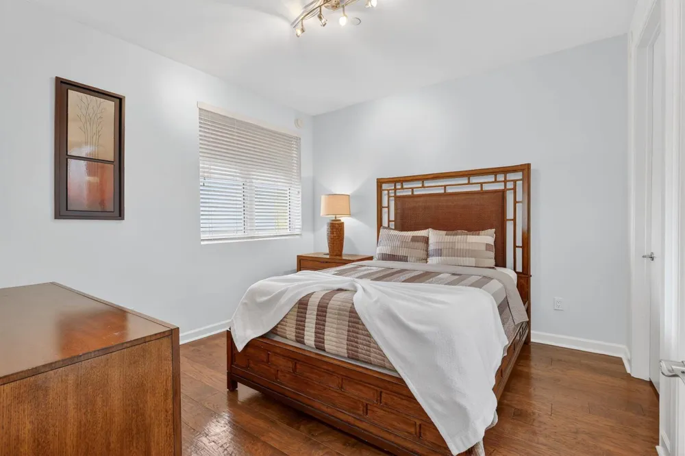 2640 Lake Shore Drive #2608 Riviera Beach, FL 33404