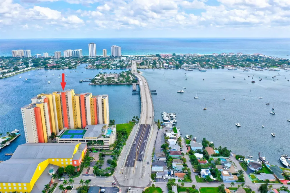 2640 Lake Shore Drive #2608 Riviera Beach, FL 33404
