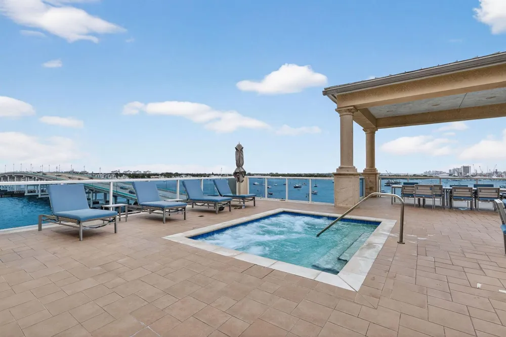 2640 Lake Shore Drive #2608 Riviera Beach, FL 33404