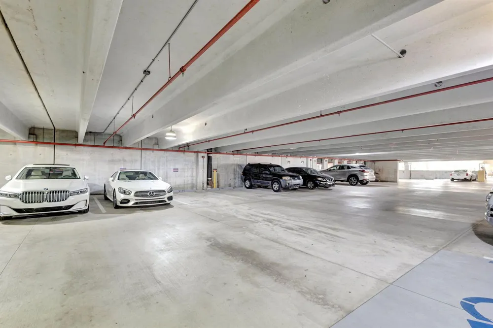 2640 Lake Shore Drive #2608 Riviera Beach, FL 33404