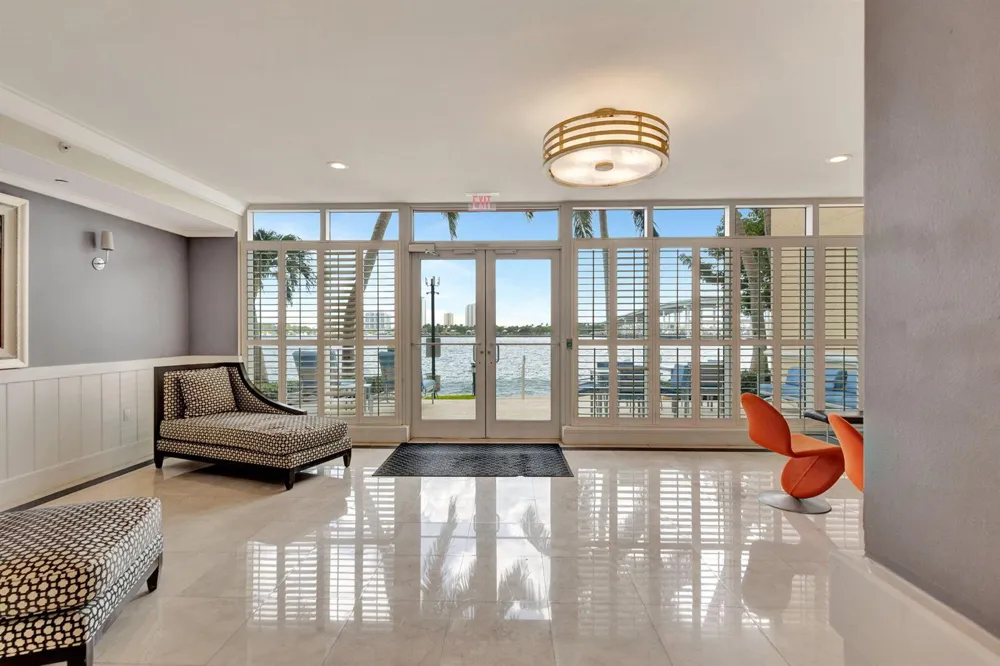 2640 Lake Shore Drive #2608 Riviera Beach, FL 33404
