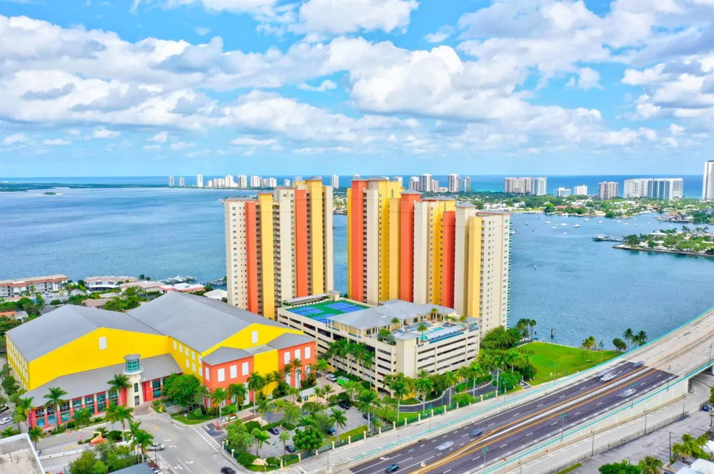 2640 Lake Shore Drive #2608 Riviera Beach, FL 33404
