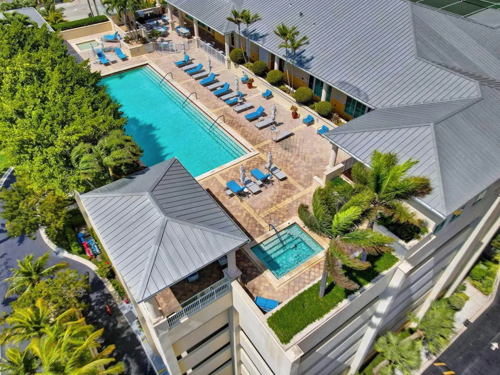 2640 Lake Shore Drive #2608 Riviera Beach, FL 33404