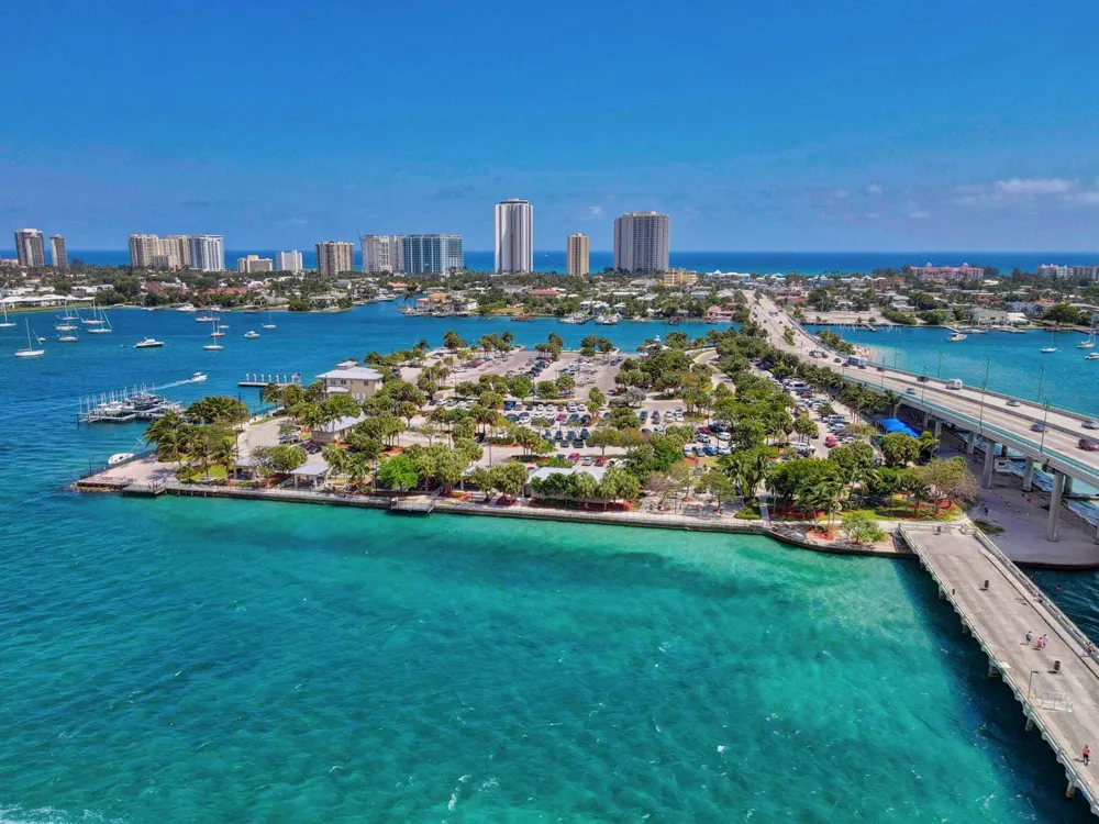 2640 Lake Shore Drive #2608 Riviera Beach, FL 33404