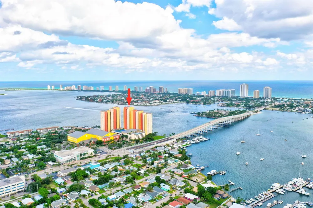 2640 Lake Shore Drive #2608 Riviera Beach, FL 33404