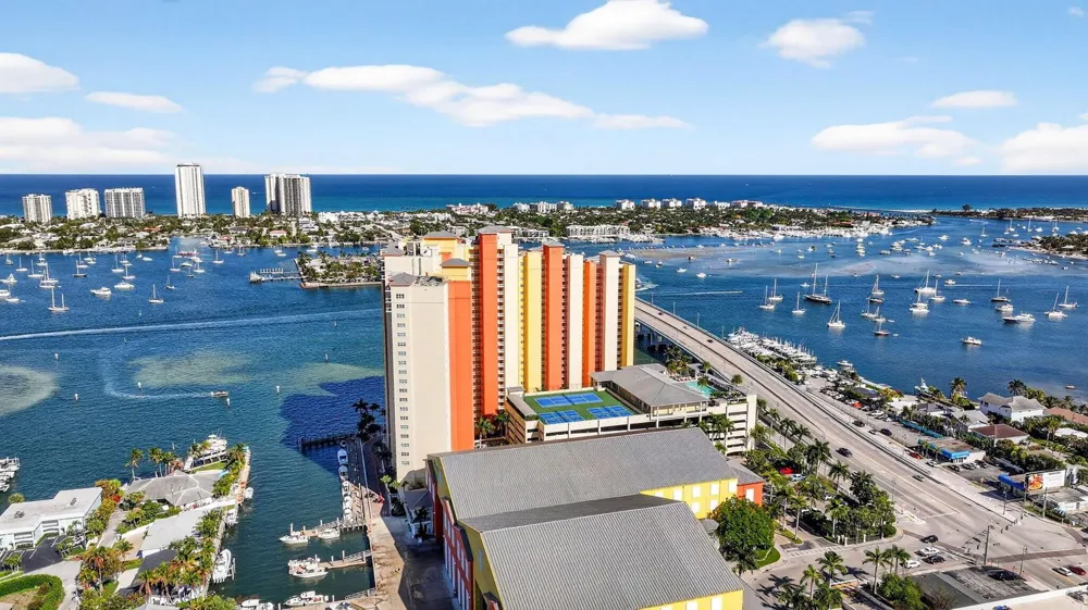 2640 Lake Shore Drive #2608 Riviera Beach, FL 33404