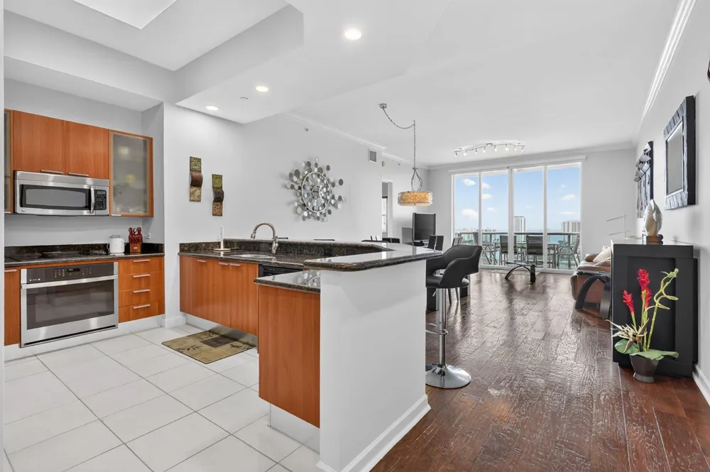 2640 Lake Shore Drive #2608 Riviera Beach, FL 33404