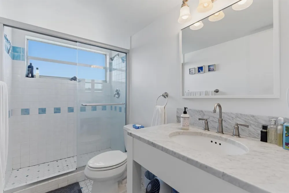 3581 S Ocean Boulevard #Apt 4e South Palm Beach, FL 33480