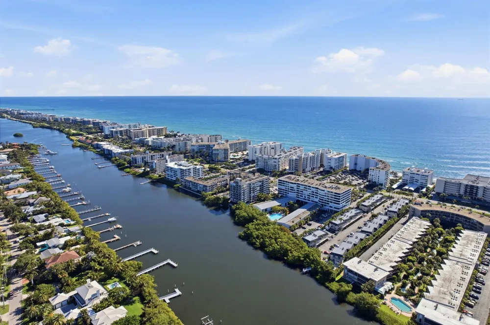 3581 S Ocean Boulevard #Apt 4e South Palm Beach, FL 33480