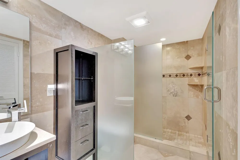400 Beach Road #103 Tequesta, FL 33469