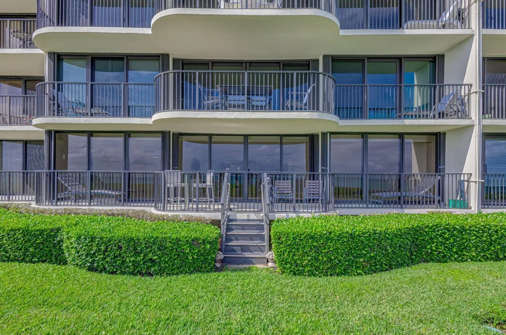 400 Beach Road #103 Tequesta, FL 33469