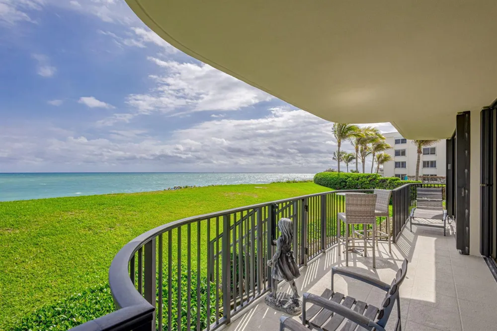 400 Beach Road #103 Tequesta, FL 33469