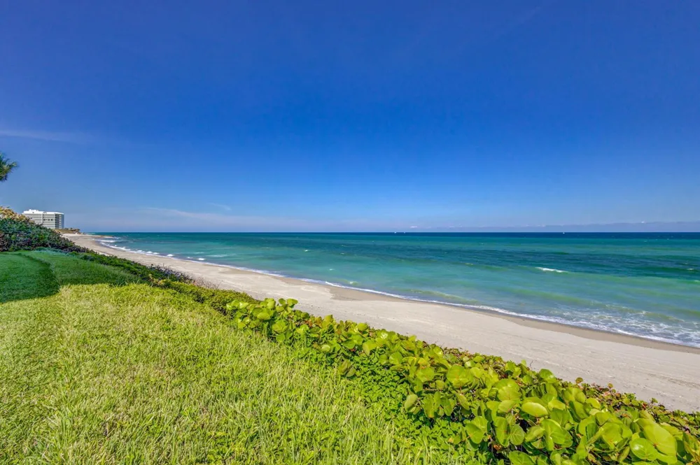 400 Beach Road #103 Tequesta, FL 33469