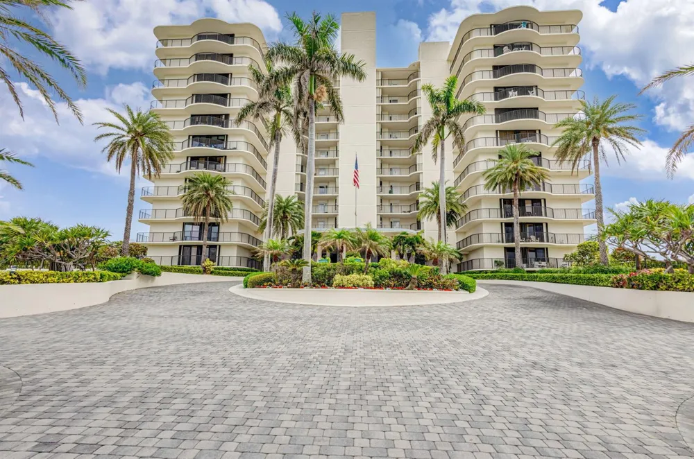400 Beach Road #103 Tequesta, FL 33469