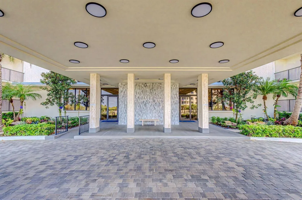 400 Beach Road #103 Tequesta, FL 33469