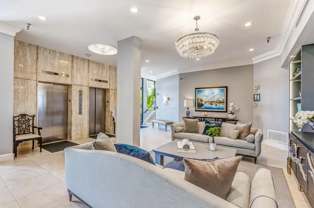 400 Beach Road #103 Tequesta, FL 33469