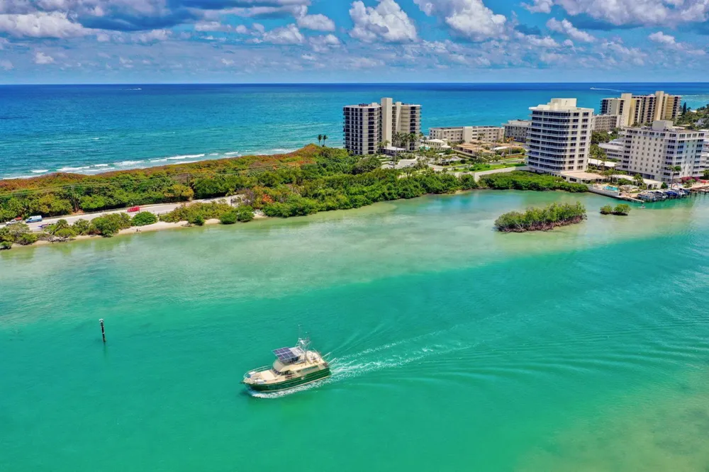 400 Beach Road #103 Tequesta, FL 33469