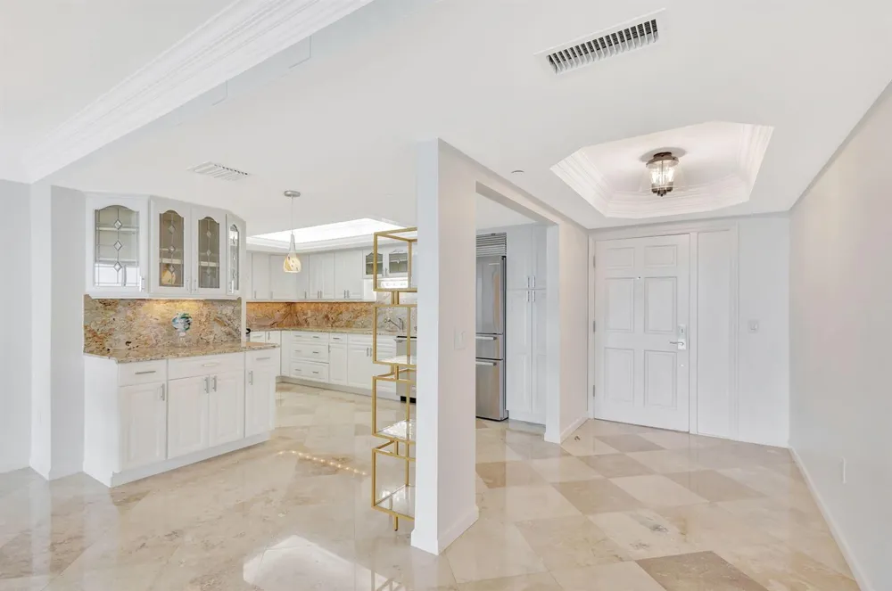 400 Beach Road #103 Tequesta, FL 33469
