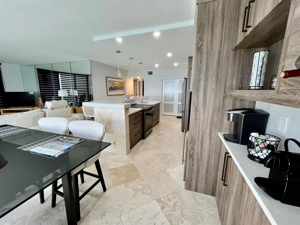 5440 Ocean Drive #1107 Singer Island, FL 33404