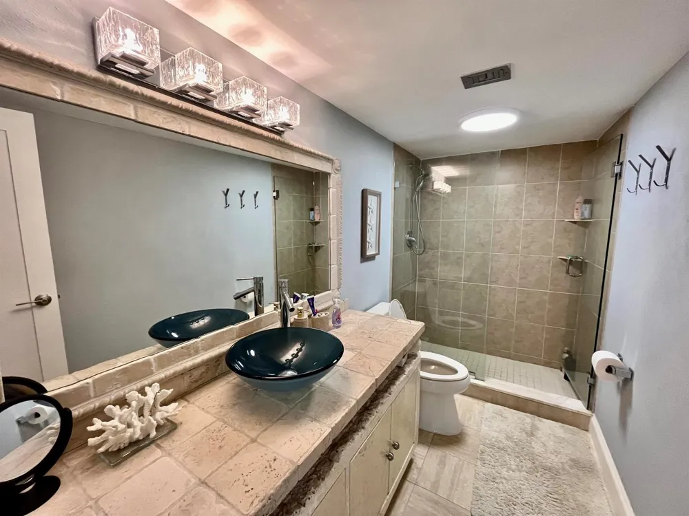 5440 Ocean Drive #1107 Singer Island, FL 33404