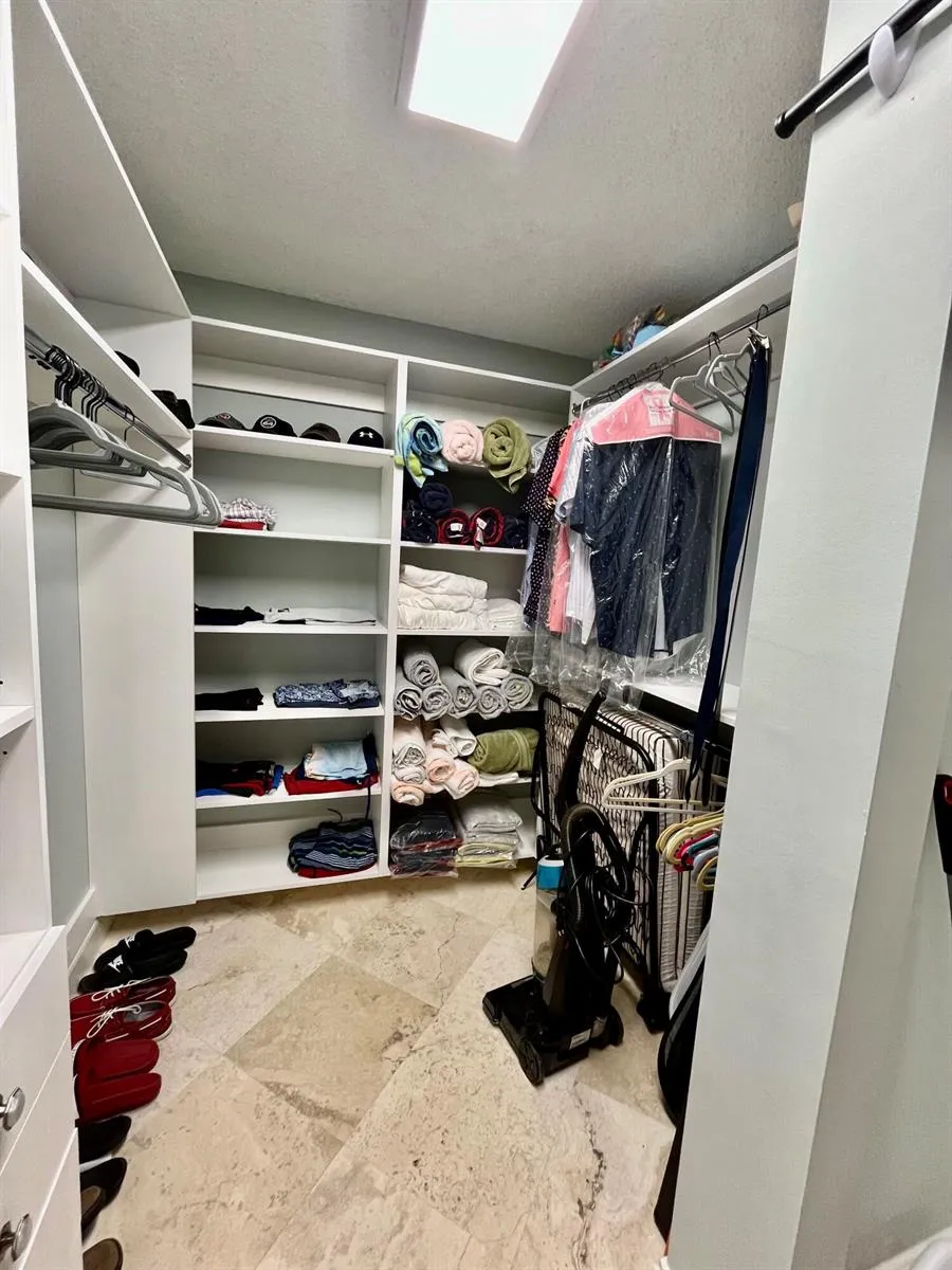5440 Ocean Drive #1107 Singer Island, FL 33404