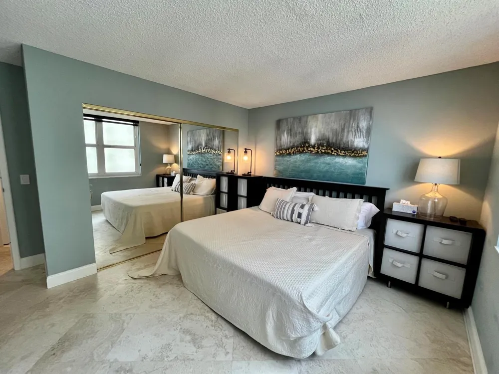 5440 Ocean Drive #1107 Singer Island, FL 33404