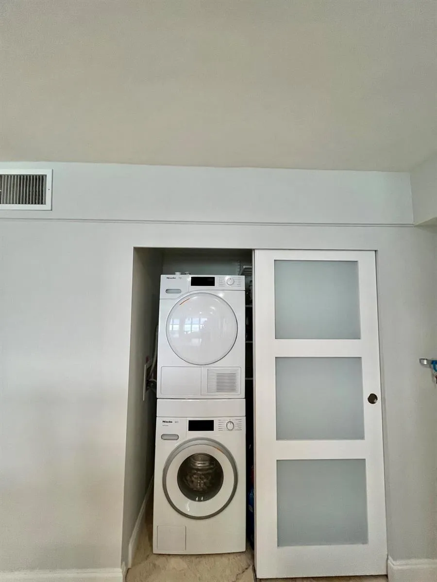 5440 Ocean Drive #1107 Singer Island, FL 33404
